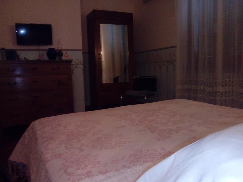 B&B Il Giovine 克利通诺河畔坎佩洛 外观 照片